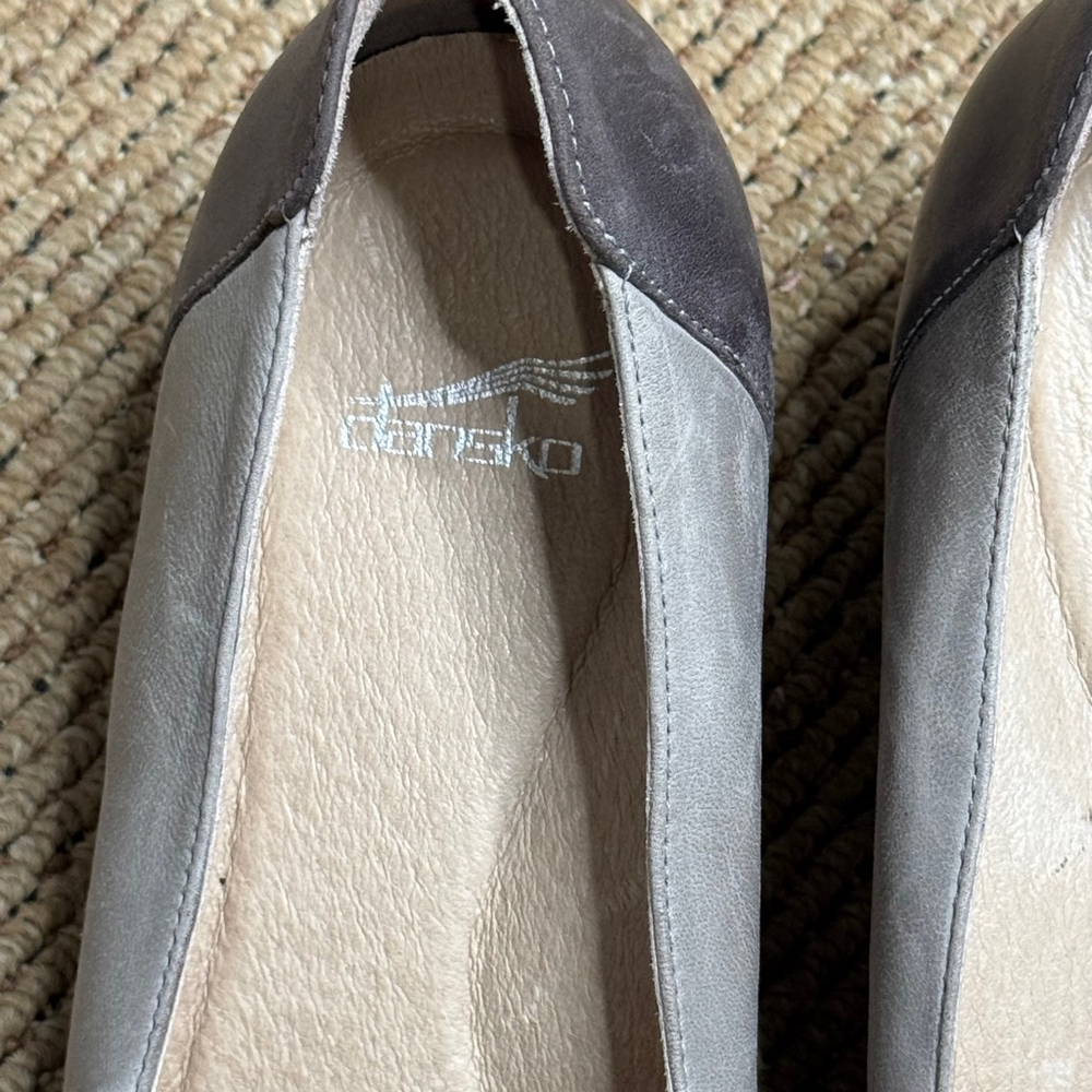 Dansko Preston Stacked Heel Pumps Size EU 40/US 10 - Picture 2 of 8